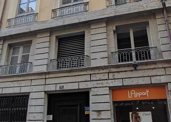 Charlie - Furnished 260m² Downtown